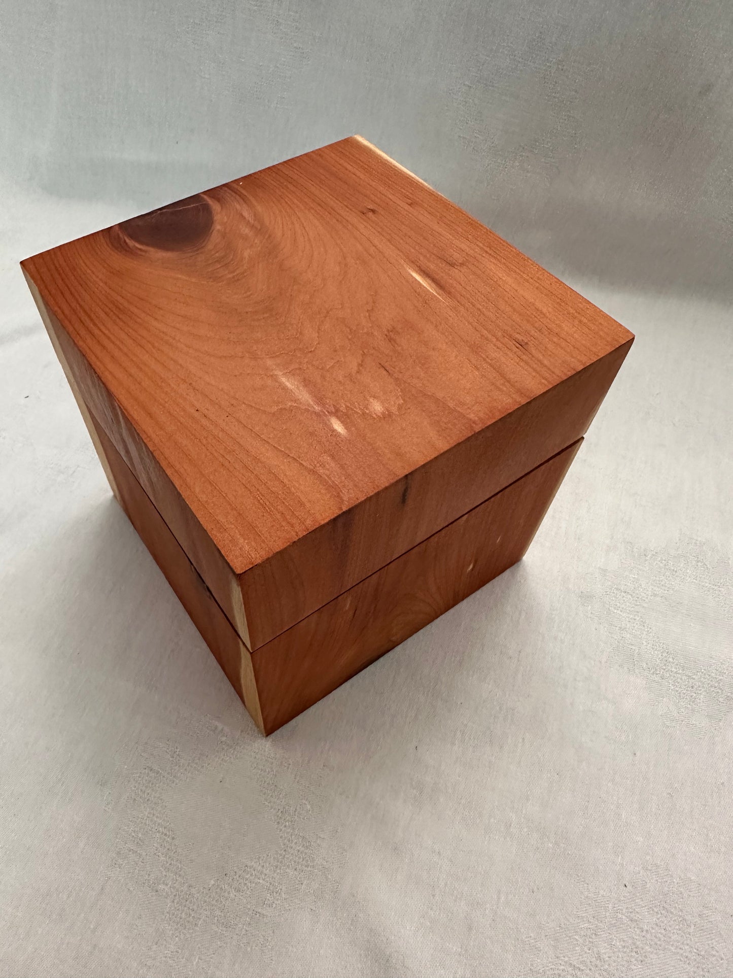 Wood Box with Magnetic Lid